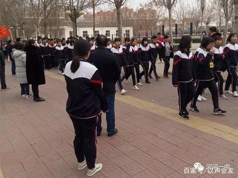 寻找那些年的纯真记忆——河间一中老同学”，“重返校园”主题活动回顾